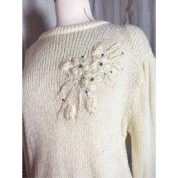 Mister Noah Plus | Women’s | Sweaters | Size 18W | Vintage Cream Embellished Gem - Picture 2 of 5